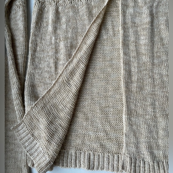 Knitted open-back sweater - Picture 3 of 4